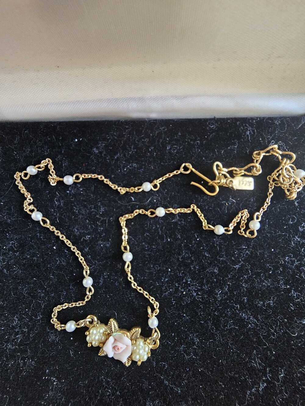 Vintage Necklace - Picture 4 of 5